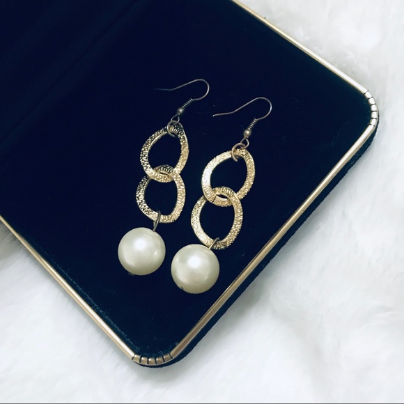 ๐Elegant Golden Dangle Links Pearl Drop Earrings - Picture 3 of 16